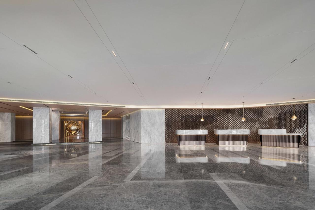 Holiday Inn Shanghai Huaxia By Ihg - Overlooking City Scenery At Sky View Restaurant Eksteriør billede