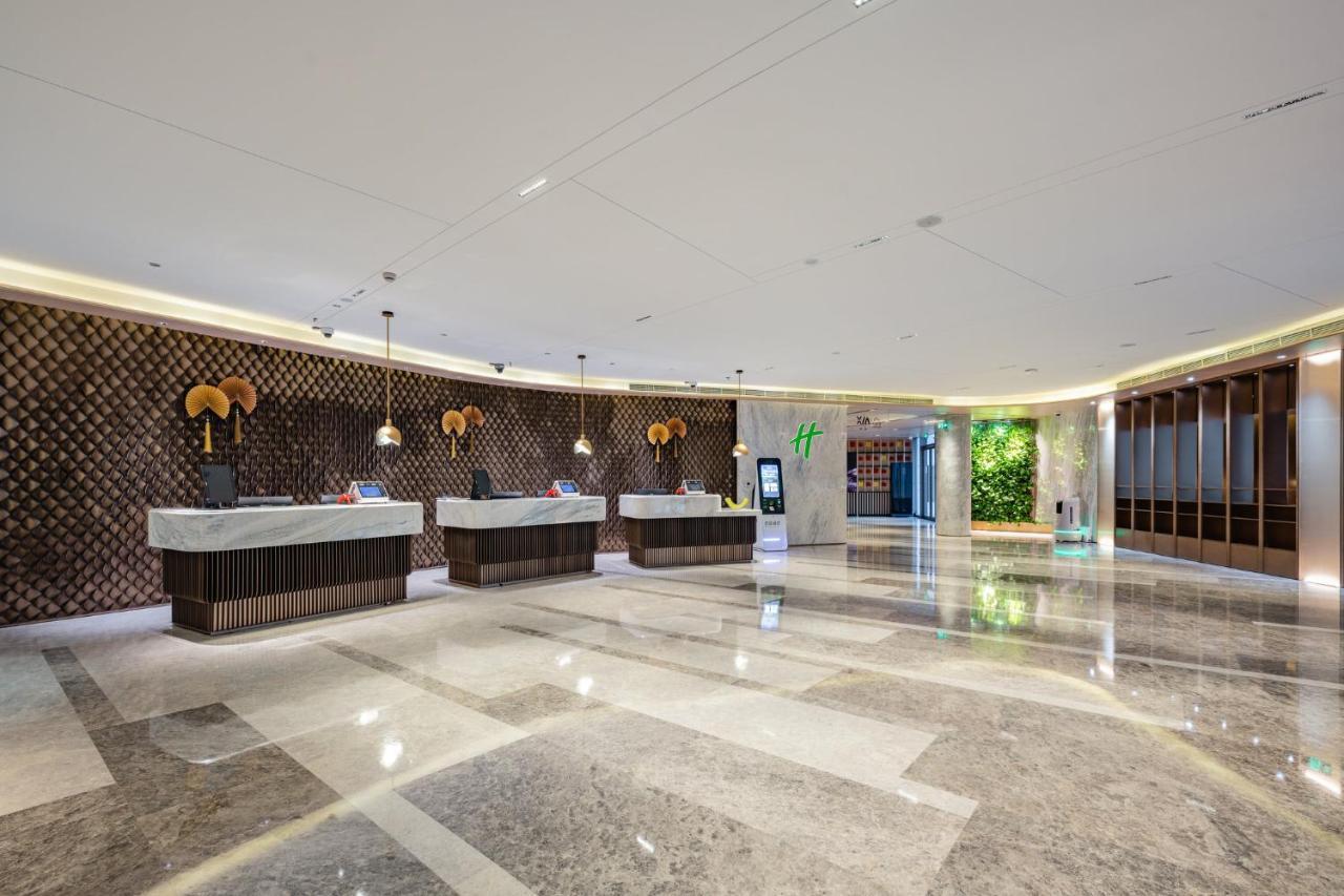 Holiday Inn Shanghai Huaxia By Ihg - Overlooking City Scenery At Sky View Restaurant Eksteriør billede